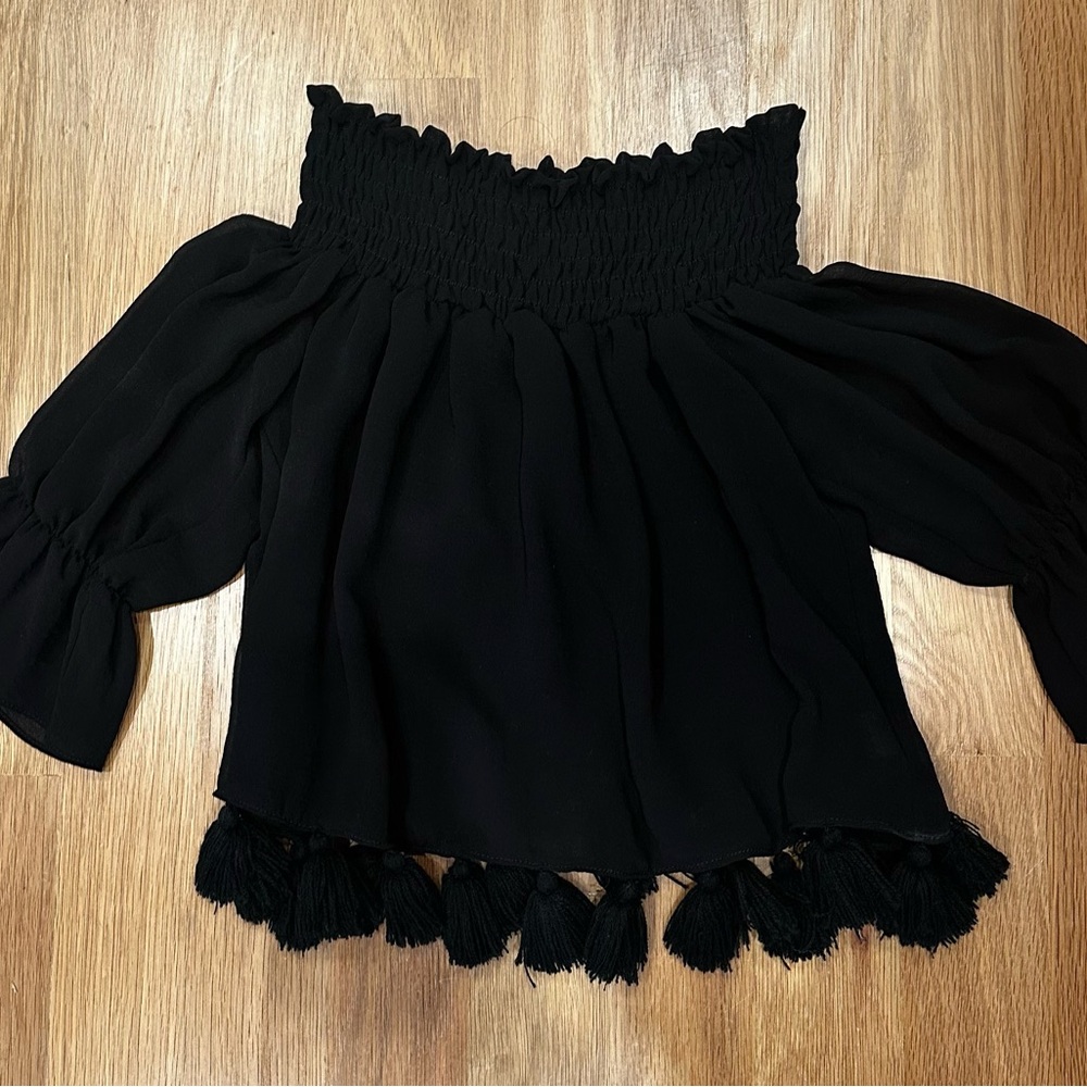 Misa XS Off Shoulder Top